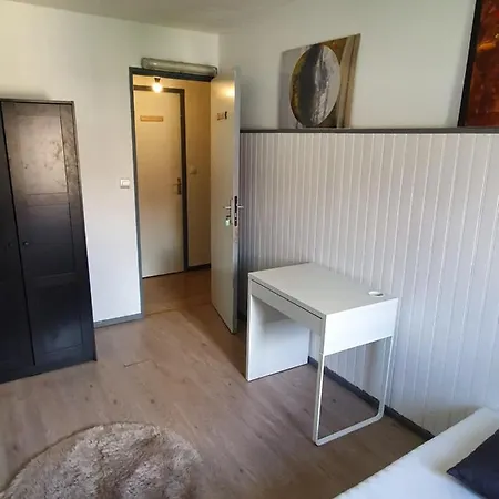 منزل للإقامة - Belle Chambre R+1 *